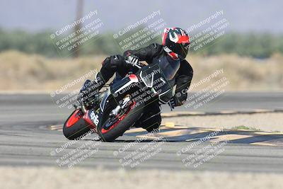 media/Oct-13-2025-Moto Forza (Mon) [[a66d839500]]/3-B Group/Session 3 (Turn 16)/